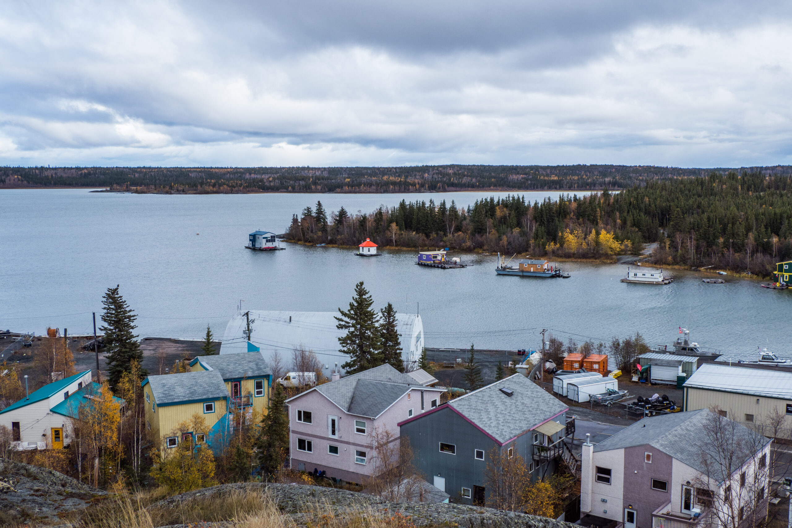 Great,Slave,Lake,In,The,Northwest,Territories,Of,Canada